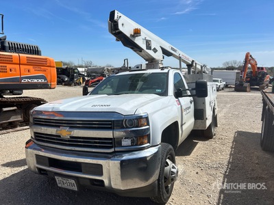 2017 Versalift TEL29N-03 29 ft on 2017 Chevrolet Silverado 3500HD 4x2 Bucket Truck (Inoperable)