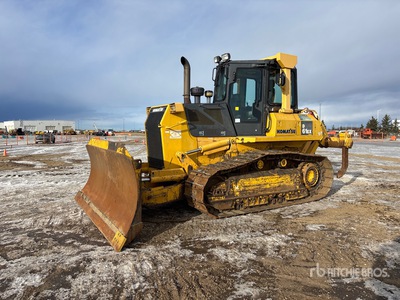 2011 Komatsu D61EX-15E0 جرافة مجنزرة