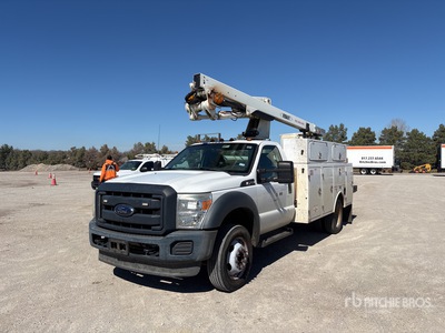 Versalift on 2015 Ford F-450 4x2 Bucket Truck