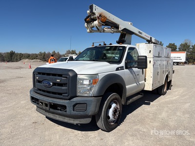 Versalift on 2015 Ford F-450 4x2 Bucket Truck
