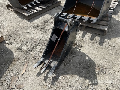 12 in Digging Excavator Bucket
