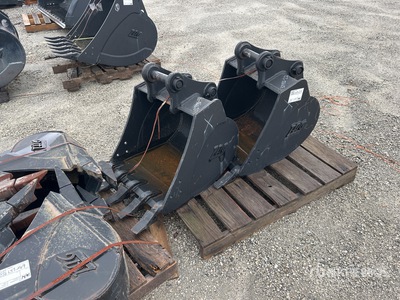 Quantity of (2) 24 in Digging Excavator Bucket