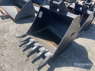 36 in 36" PIN ON DITCHING BUCKET FOR VIO17--TAG