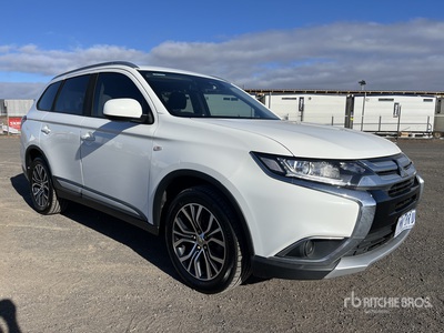 2018 Mitsubishi Outlander 4WD Automobile