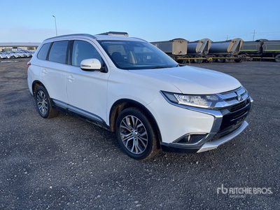 2017 Mitsubishi Outlander 2WD SUV Sport Utility Vehicle