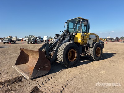 2007 Komatsu WA200PT-5 Pala gommata