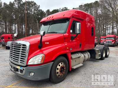 2019 Freightliner Cascadia 125 6x4 T/A Sleeper Truck Tractor