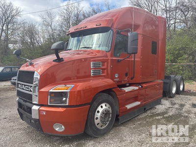 2019 Mack AN64T 6x4 تراكتور شاحنة كابينة النوم (ثنائية المحور) (Inoperable)