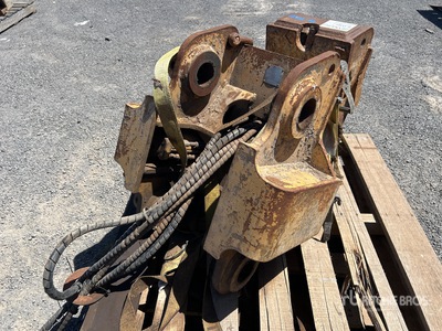 2004 Howe Acoplador de excavadora - Fits Cat 322C