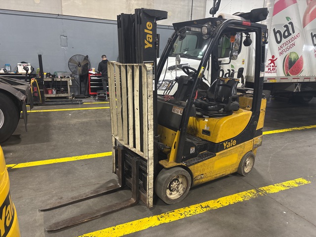 2012 Yale GLC040 3800 lb Cushion Tire Forklift (Inoperable)