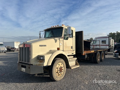 2000 Kenworth T-800 6x4 شاحنة مسطحة (Inoperable)