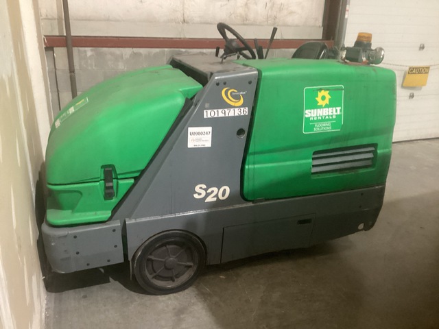 2019 Tennant S20 Ride-On Floor Sweeper