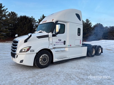 2021 Freightliner Cascadia 126 6x4 تراكتور شاحنة كابينة النوم (ثنائية المحور)