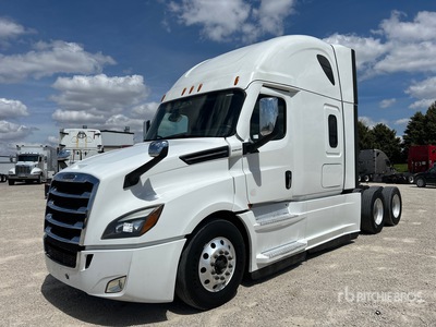 2021 Freightliner Cascadia 126 6x4 T/A Sleeper Truck Tractor