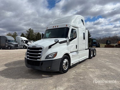 2021 Freightliner Cascadia 126 6x4 تراكتور شاحنة كابينة النوم (ثنائية المحور)