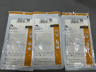 (131) Molnlycke 21L235 Biogel PI Polyisoprene Surgical Gloves