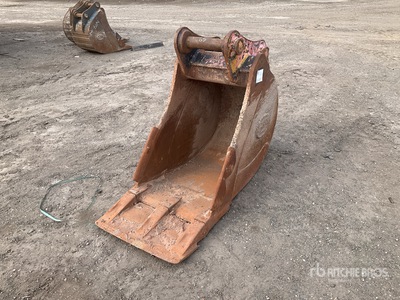 Strickland 590 mm Digging Bucket Fits 13 Ton Hitachi ZX130 Emmer