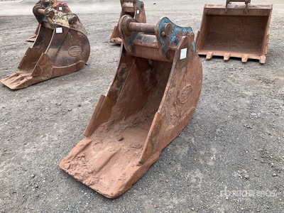 Strickland 590 mm Digging Bucket Fits 13t Ton Hitachi ZX130 Emmer