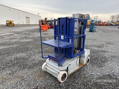 2004 Manlift Toucan Duo Vertical Mast Lift