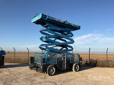 2001 Genie GS-5390 4x4 Diesel Piattaforma aerea verticale