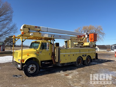 Posi-Plus 500-60 67 ft on 2000 International 40S 6x4 Arbeitsbühne-Lkw