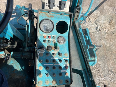 1989 Loiseau 3RP4 Enjambeur Tracteur agricole utilitaire