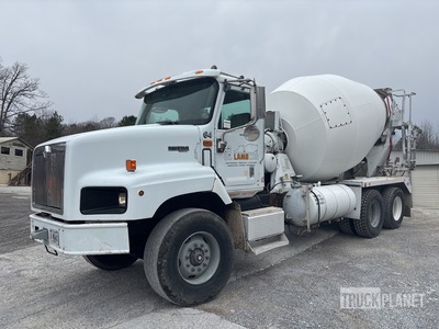 2007 International PayStar 5600i 6x4 ミキサートラック