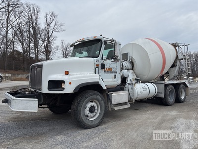 2008 International PayStar 5600i 6x4 ミキサートラック