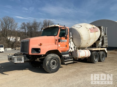 2005 International PayStar 5600i 6x4 Camion hormigonera