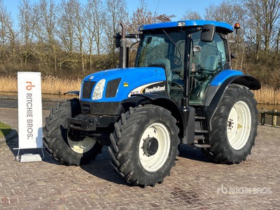 2004 New Holland TSA135 Allradtraktor