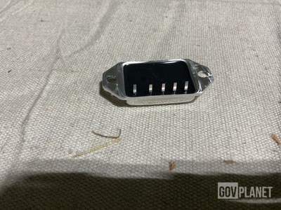 (22) TR2Z-47 Voltage Regulators