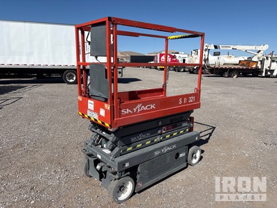 2016 Skyjack SJIII-3219 Electric Scissor Lift