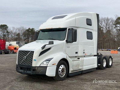 2019 Volvo VNL860 6x4 T/A Sleeper Truck Tractor
