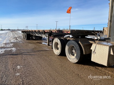 2013 Lode King 53 ft Tri/A Flatbed Trailer