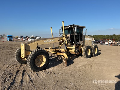 2001 Volvo G710 Motor Grader