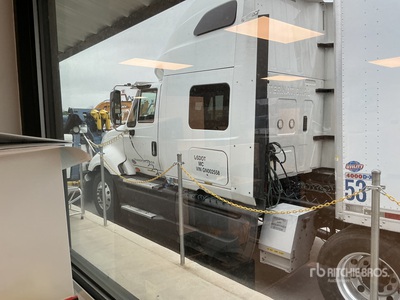 2016 International LF687 Cabeza Tractora Cabina Dormitorio