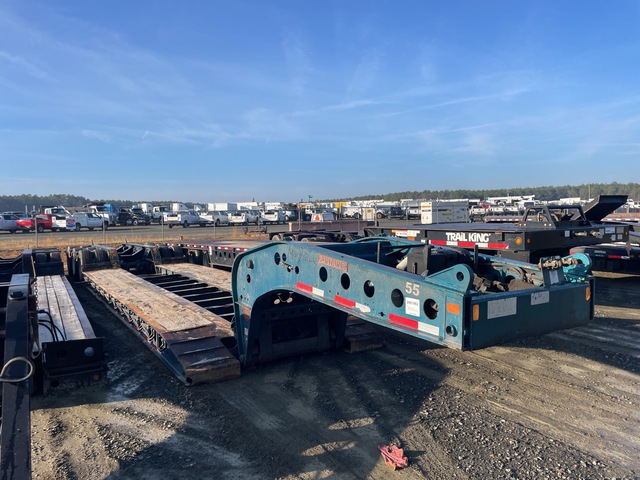 2019 Fontaine Magnitude 55HFLD Tri/A Removable Gooseneck Lowboy Trailer