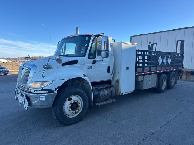 2008 International DuraStar 4400 6x2 Gas Cylinder Delivery Flatbed Truck 2008 International DuraStar 4400 6x2 Gas Cylinder Delivery Flatbed Truck