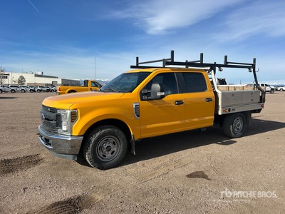 2019 Ford F-250 XL 4x2 Crew Cab Flatbed Truck