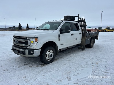 2020 Ford F-350 XLT 4x4 Crew Cab Camión Caja Abierta