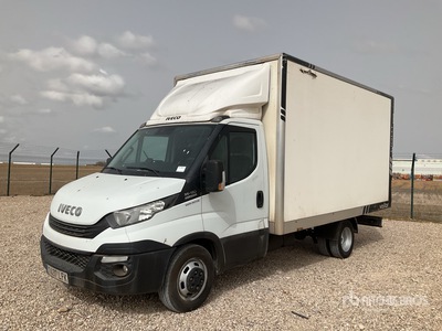 2019 Iveco Daily 35C18 4x2 Gesloten vrachtwagen
