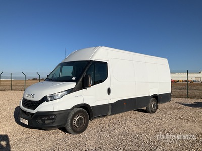 2021 Iveco 35S18 Furgone cargo