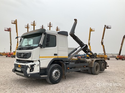 2011 Volvo FM62TTAGB1410 6x2 Sleeper Camion à système de levage à crochet