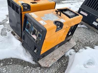 2008 Miller Electric Bobcat 250NT 250 A Multi-Process Engine Driven Welder