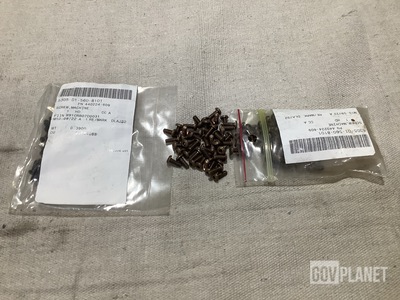 (108) DRS RSTA 440224-609 Machine Screws