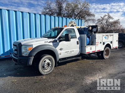 2015 Ford F-550 XL 4x4 Ciężarówka serwisowa (Inoperable)