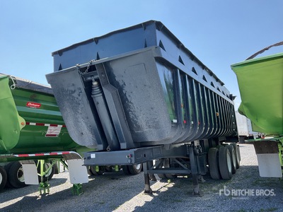 2009 Fruehauf 30 ft Tri/A Remolque de Volteo / Remorque à benne basculante arrière