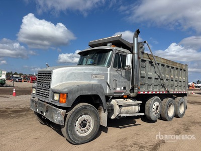 1997 Mack CH613 8x4 Tri/A-kiepwagen