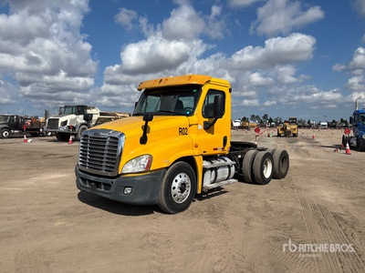 2011 Freightliner Cascadia 125 6x4 T/A Day Cab Truck Tractor