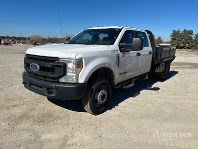 2021 Ford F-350 4x4 Crew Cab Flatbed Truck